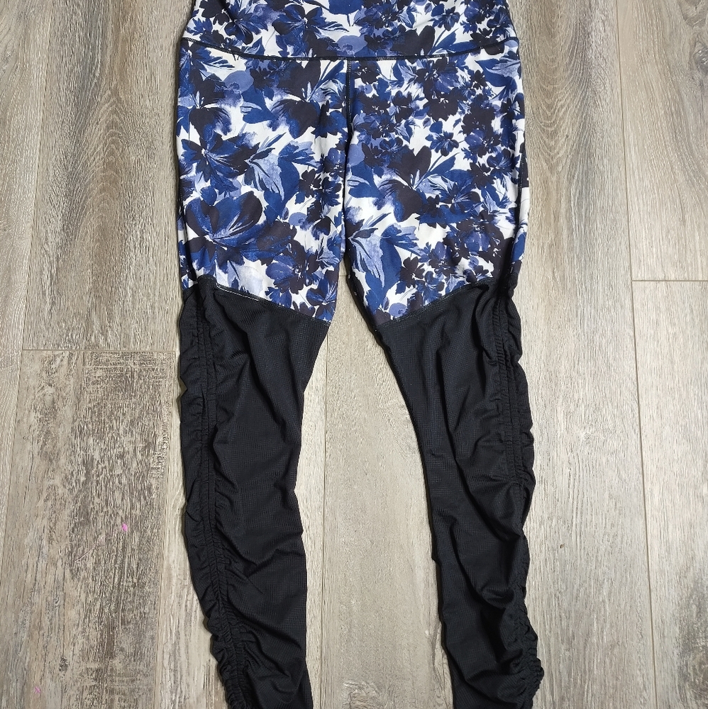 Fabletic
Buttery-soft feel with adjustable hems - Picture 8 of 13